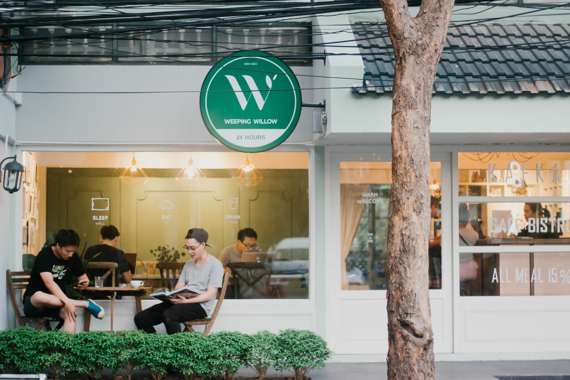 Weeping Willow Sukhumvit 26 Bangkok Exterior photo